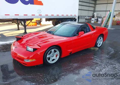 1998 Chevrolet Corvette z USA, uszkodzony, nr VIN 1G1YY22G8W5124409